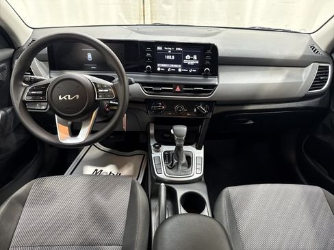 Certified 2026 Kia Seltos LX FWD image 15