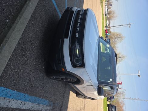 Used 2021 Ford Bronco Sport Outer Banks AWD/4WD image 1
