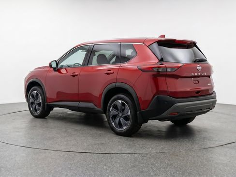 Used 2025 Nissan Rogue SV AWD/4WD image 6