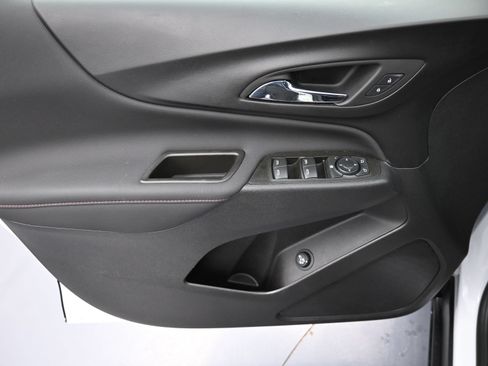 Used 2024 Chevrolet Equinox RS FWD image 27