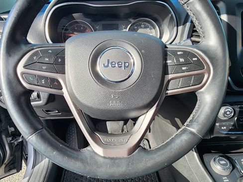 Used 2019 Jeep Cherokee Latitude Plus w/ Cold Weather Group image 15