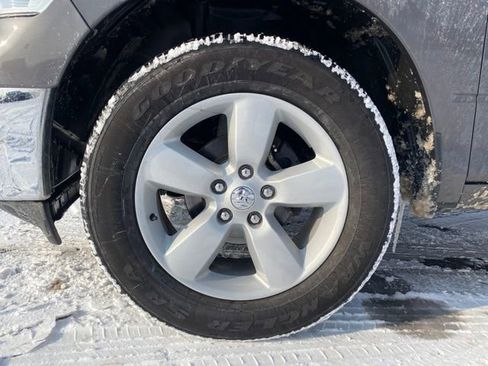 Used 2023 RAM 1500 Classic SLT image 22