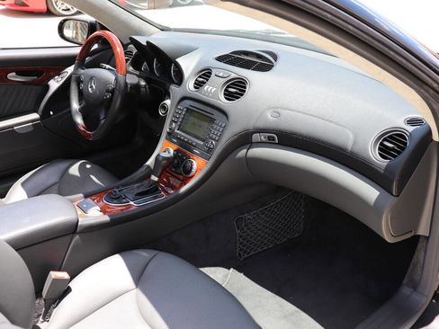 Used 2005 Mercedes-Benz SL 600 image 18