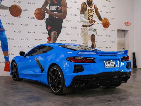Used 2024 Chevrolet Corvette Stingray Premium Cpe w/ Z51 Performance Package RWD image 18