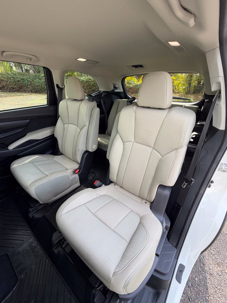 Used 2025 Subaru Ascent Premium w/ Premium Package AWD/4WD image 29