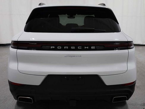 Used 2024 Porsche Cayenne image 7
