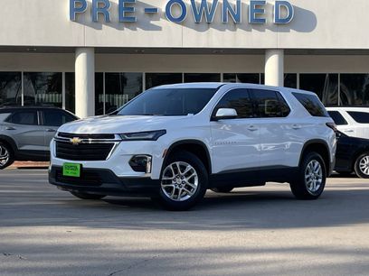 Used 2023 Chevrolet Traverse LS w/ Safety Package