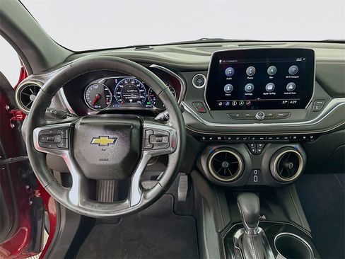 Used 2025 Chevrolet Blazer Premier w/ Driver Confidence II Package image 19