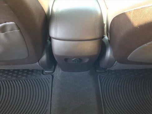 Used 2017 Hyundai Santa Fe Sport w/ 2.4L Tech Package 04 image 12