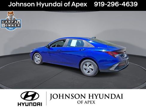 Certified 2024 Hyundai Elantra SE FWD image 7
