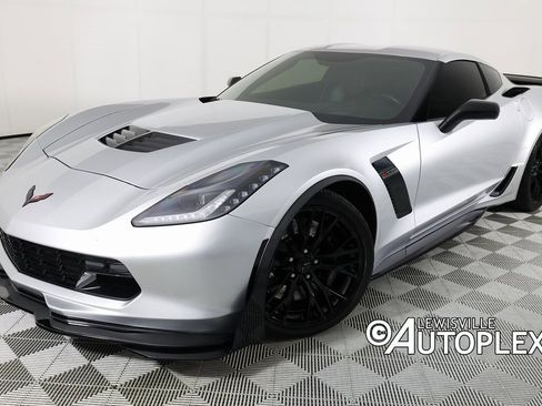 Used 2017 Chevrolet Corvette Z06 image 1