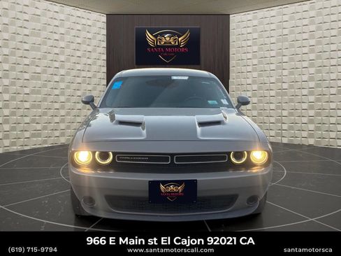 Used 2018 Dodge Challenger SXT w/ Sound Group image 3