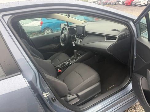 Used 2022 Toyota Corolla LE FWD image 24