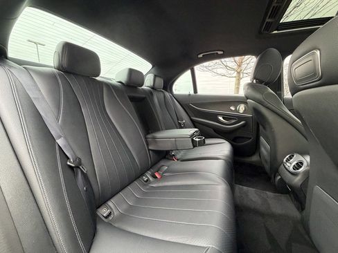 Used 2019 Mercedes-Benz E 450 4MATIC Sedan image 37