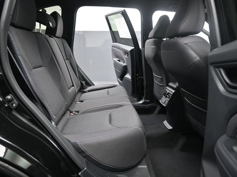 Certified 2025 Subaru Forester Premium AWD/4WD image 25