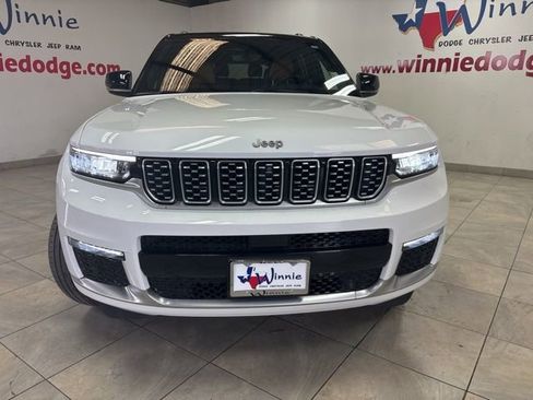 Used 2023 Jeep Grand Cherokee L Summit w/ Luxury Tech Group V RWD image 9