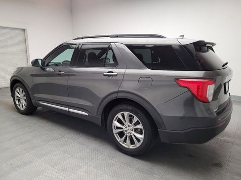Used 2020 Ford Explorer XLT w/ Equipment Group 202A RWD image 3