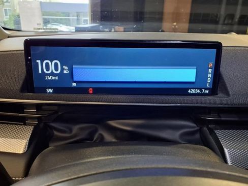 Used 2022 Ford Mustang Mach-E Select image 13