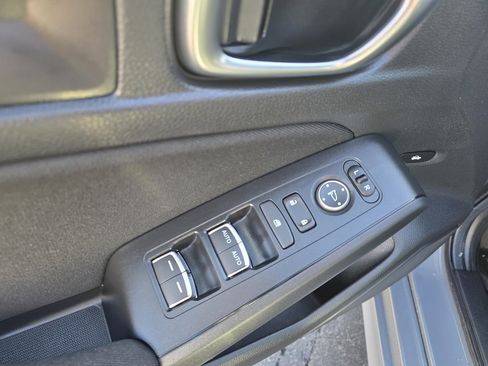 Used 2025 Honda Civic Sport image 18