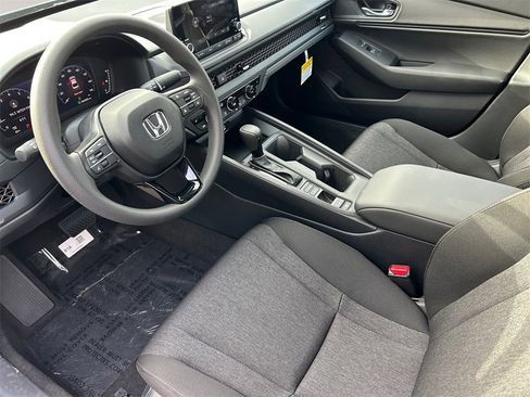 New 2025 Honda Accord SE image 10