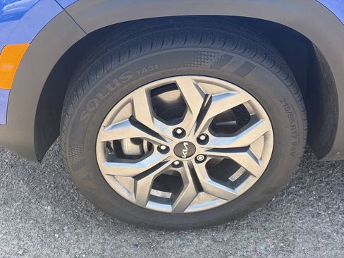 Certified 2024 Kia Seltos LX AWD/4WD image 5