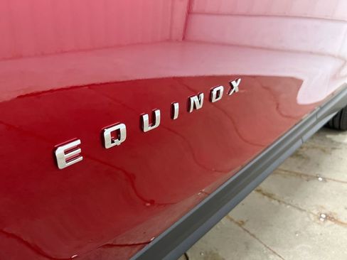 Used 2024 Chevrolet Equinox Premier image 27