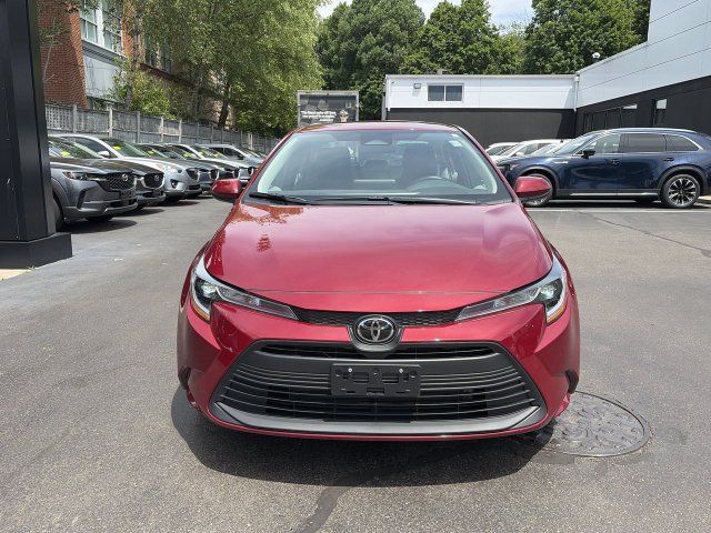 Used 2025 Toyota Corolla LE FWD image 3