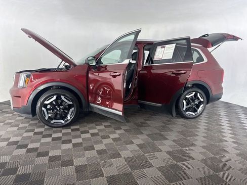 Certified 2024 Kia Telluride S w/ S Sunroof Package image 11