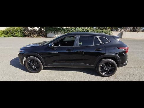 Used 2024 Chevrolet Trax ACTIV w/ Driver Confidence Package FWD image 6