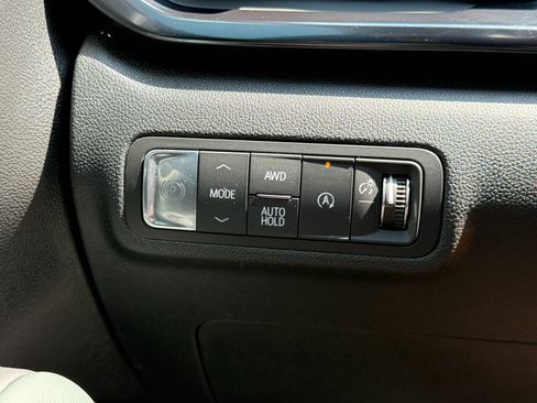 Used 2026 GMC Terrain AT4 AWD/4WD image 30