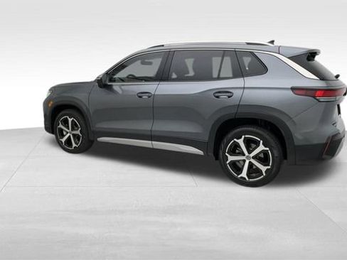 Certified 2025 Volkswagen Tiguan SE AWD/4WD image 8