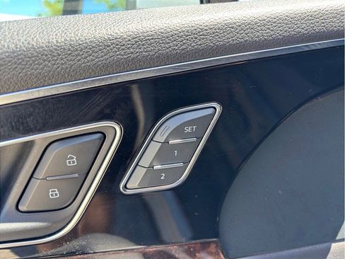 Used 2018 Audi Q7 3.0T Premium AWD/4WD image 23
