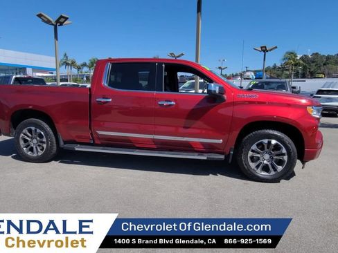 Used 2024 Chevrolet Silverado 1500 High Country w/ Technology Package image 9