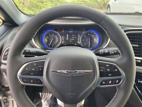 New 2026 Chrysler Pacifica Select image 27