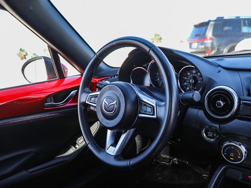 Used 2017 MAZDA MX-5 Miata Grand Touring RWD image 15