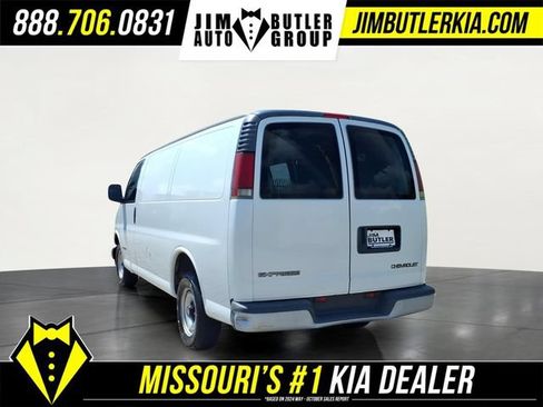 Used 2002 Chevrolet Express 2500 w/ Convenience Pkg 2 RWD image 5