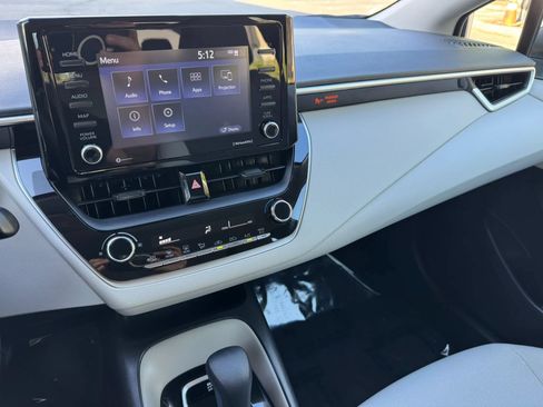 Used 2022 Toyota Corolla L FWD image 33