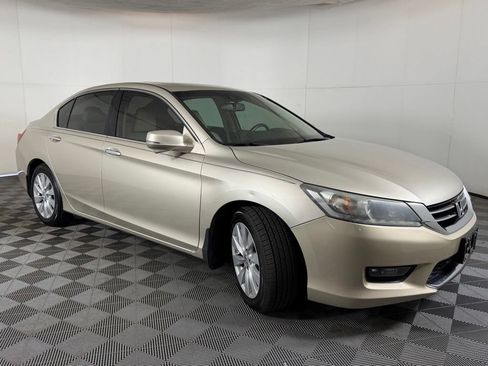 Used 2015 Honda Accord EX-L image 6