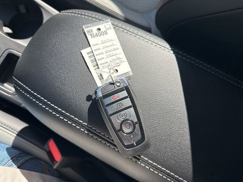 New 2026 Ford Escape SE image 42