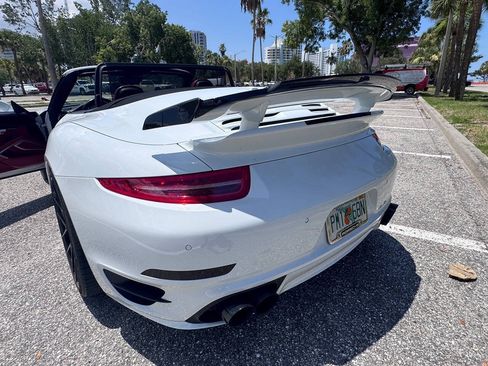 Used 2015 Porsche 911 Turbo S Cabriolet AWD/4WD image 32