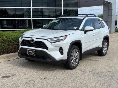 Used 2025 Toyota RAV4 XLE Premium w/ Weather Package AWD/4WD image 7