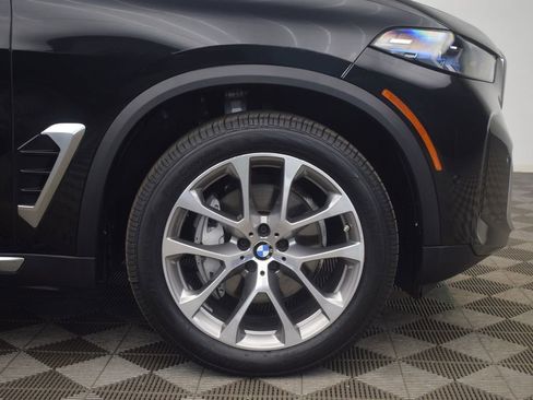 Used 2024 BMW X5 xDrive40i w/ Premium Package AWD/4WD image 36
