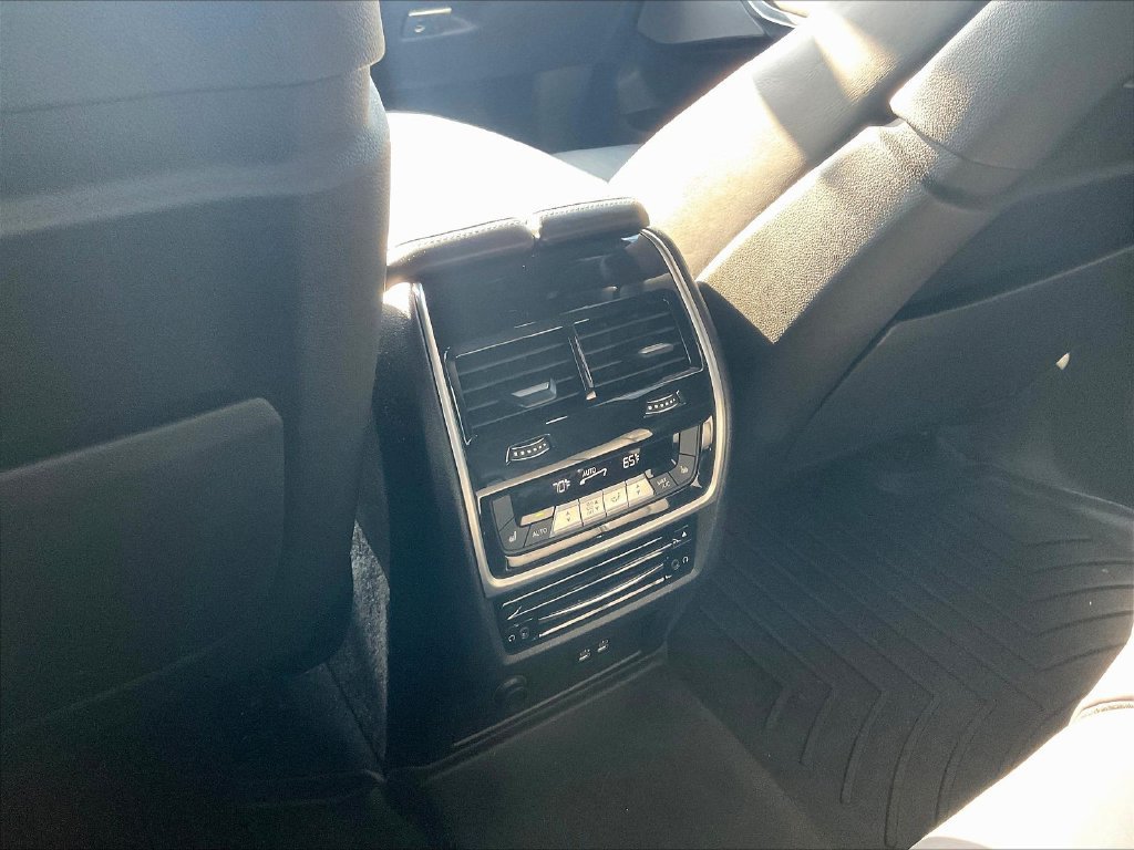 Used 2021 BMW ALPINA XB7 AWD/4WD image 10