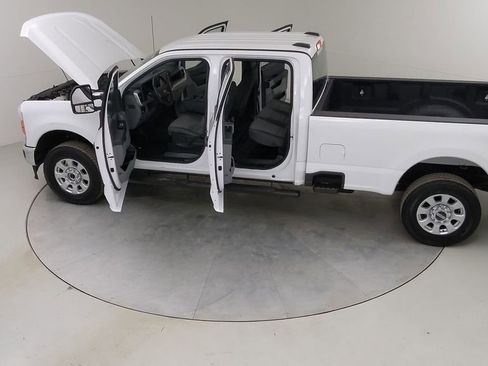 Certified 2023 Ford F250 XL w/ XL Chrome Package image 52