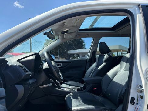 Used 2019 Subaru Forester Limited AWD/4WD image 9