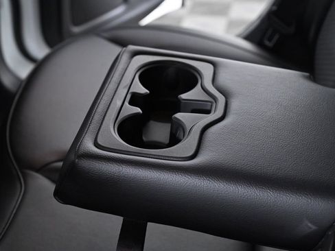 Used 2022 Jeep Compass Latitude FWD image 28