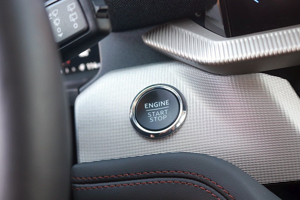 Used 2026 Ford Explorer Active RWD image 25