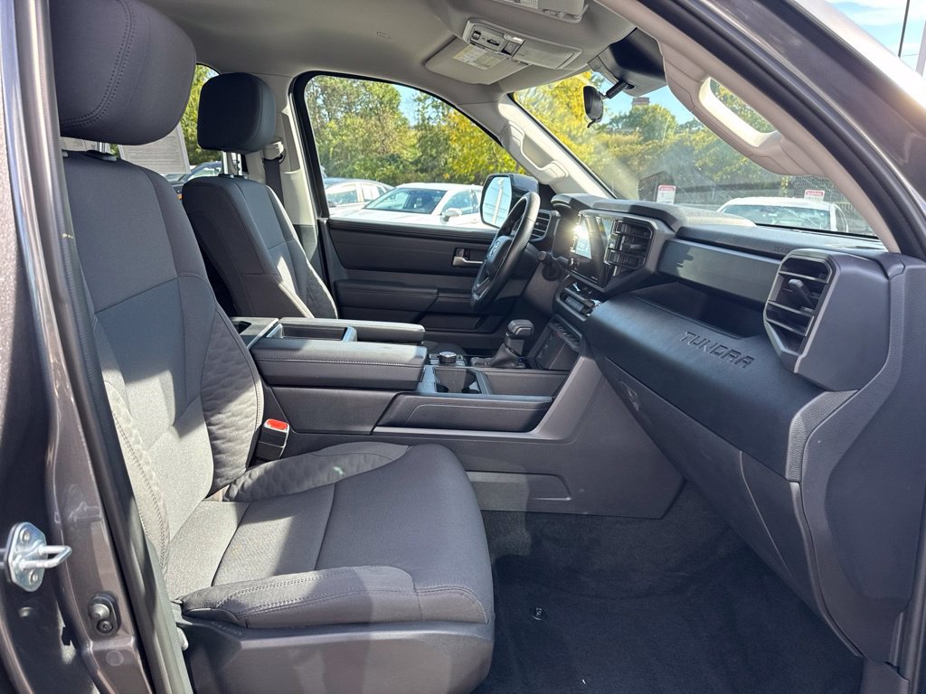 Used 2024 Toyota Tundra SR5 w/ SR5 Convenience Package AWD/4WD image 33