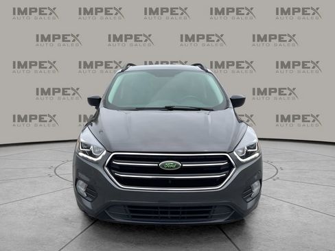 Used 2019 Ford Escape SE image 8