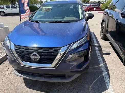 Used 2023 Nissan Rogue S AWD/4WD image 3